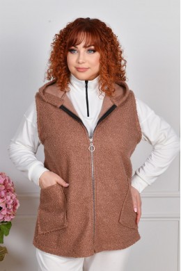 Жилетка с накладными карманами на змейке букле барашек