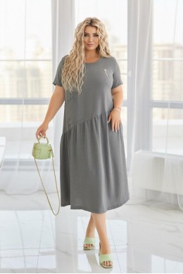 Свободное платье с косой талией 